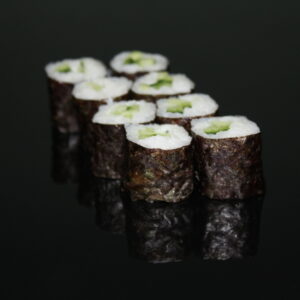 Cucumber maki (8 pieces)