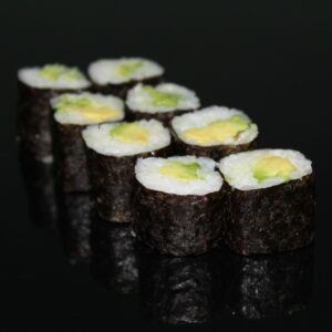 Avocado maki (8 pieces)